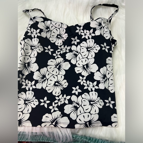 Victoria's Secret Other - Victoria secret swim top